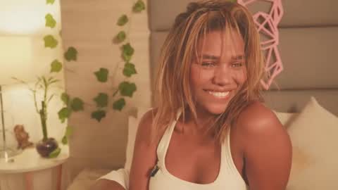 Lily Miiller online show from January 8, 2026, 9:06 pm