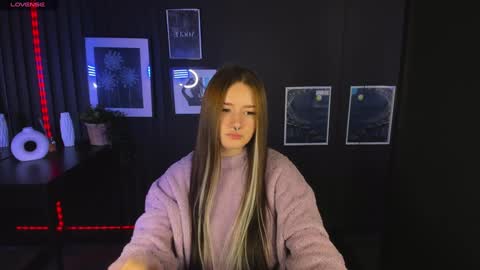 Lily online show from December 30, 2024, 11:26 am