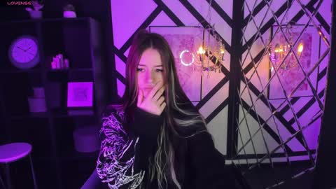Lily online show from January 23, 2025, 7:32 am