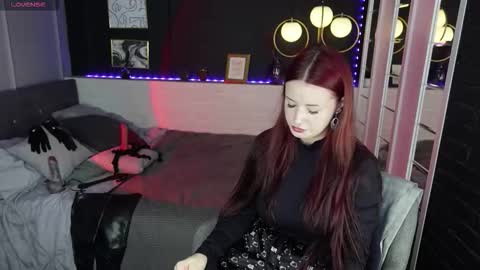 Lily online show from October 1, 2025, 7:25 am