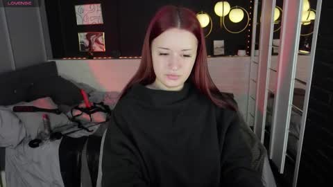 Lily online show from October 4, 2025, 7:28 am