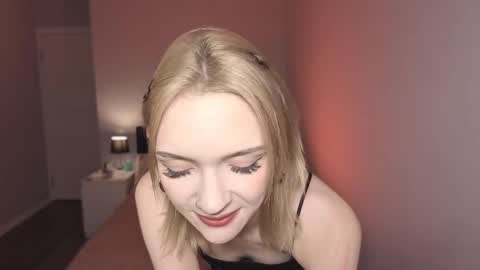 Lily online show from March 3, 2026, 12:06 am