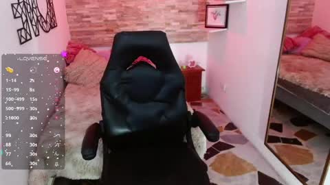 Snapshot of lily_ponce chatting on June 5, 2026, 8:36 pm Lily online show from June 5, 2026, 8:36 pm