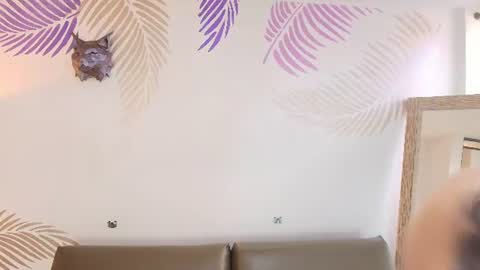 Lily Lauren online show from June 23, 2026, 12:36 pm