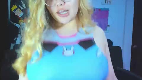 Snapshot of lily_stone04 chatting on May 12, 2026, 10:23 am lily_stone04 online show from May 12, 2026, 10:23 am