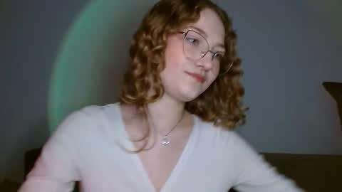 Snapshot of lily_tayberry chatting on March 13, 2026, 5:30 pm small lily online show from March 13, 2026, 5:30 pm