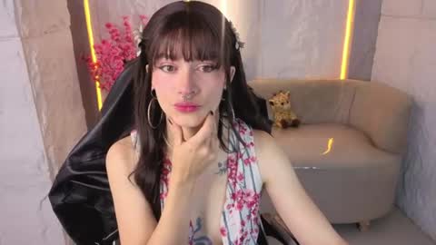 Snapshot of lily_tx chatting on June 12, 2026, 12:48 pm Follow me.. Live 730 to 1400 online show from June 12, 2026, 12:48 pm