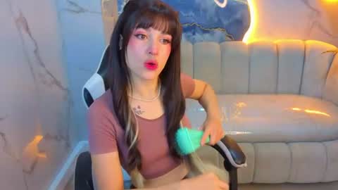 Snapshot of lily_tx chatting on June 28, 2026, 12:33 pm Follow me.. Live 730 to 1400 online show from June 28, 2026, 12:33 pm