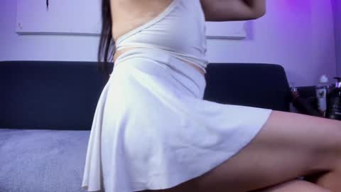 lily_waist online show from December 30, 2024, 8:15 pm