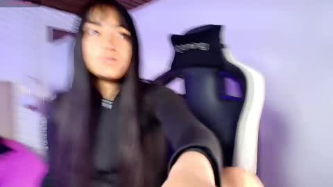 Snapshot of lily_waist chatting on September 27, 2025, 11:04 am lily_waist online show from September 27, 2025, 11:04 am