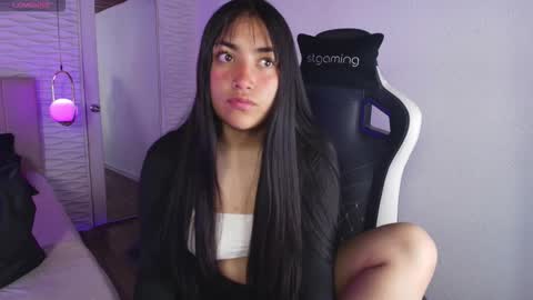 Snapshot of lily_waist chatting on October 14, 2025, 11:33 am lily_waist online show from October 14, 2025, 11:33 am