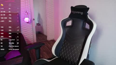 lily_waist online show from January 11, 2026, 11:04 am