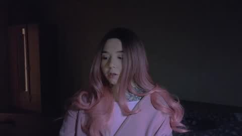 lily_white7 online show from February 4, 2026, 6:36 pm