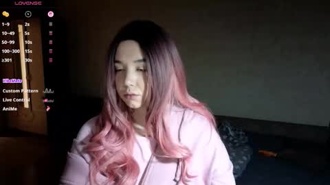 lily_white7 online show from February 5, 2026, 6:45 pm