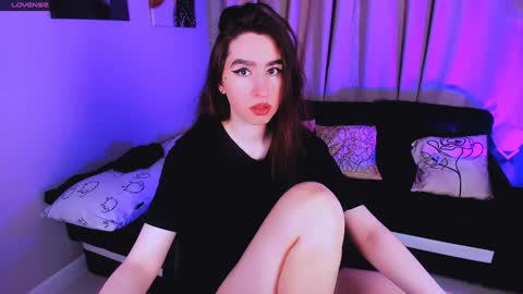 LILY online show from February 2, 2025, 8:57 am