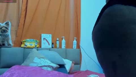 Lily online show from May 10, 2026, 9:03 am