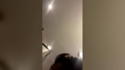 Snapshot of lilyblloom chatting on December 23, 2025, 2:31 am lilyblloom online show from December 23, 2025, 2:31 am