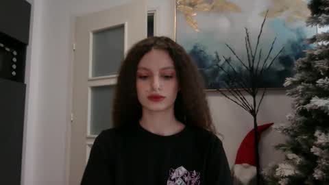 Snapshot of lilycandy_ chatting on January 17, 2026, 9:36 am lilycandy_ online show from January 17, 2026, 9:36 am