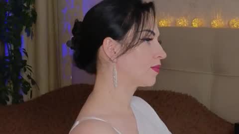 Lily online show from September 15, 2025, 6:19 pm