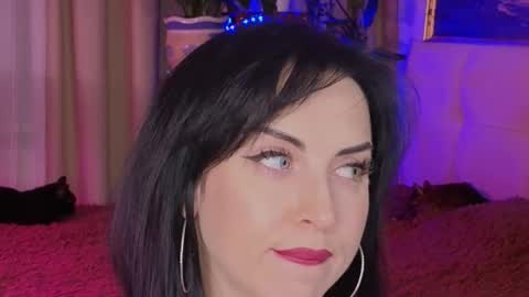 Lily online show from November 26, 2025, 2:51 pm