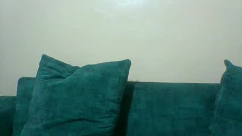 lilycute19 online show from February 27, 2026, 6:52 pm