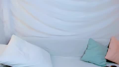 lilydavisss online show from December 1, 2025, 1:43 am