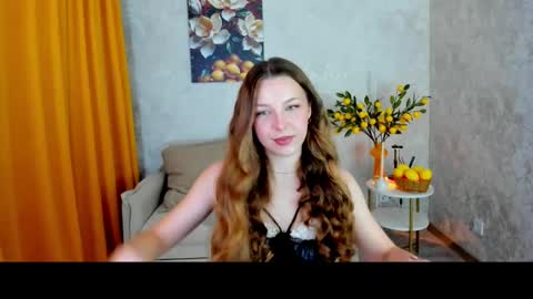 lilyeblake online show from April 15, 2026, 7:58 pm