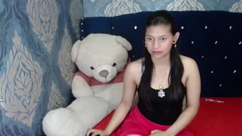Lily online show from February 17, 2025, 6:37 pm