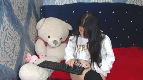 Lily online show from March 9, 2025, 3:11 am