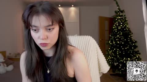 Lily   online show from December 16, 2024, 3:43 pm