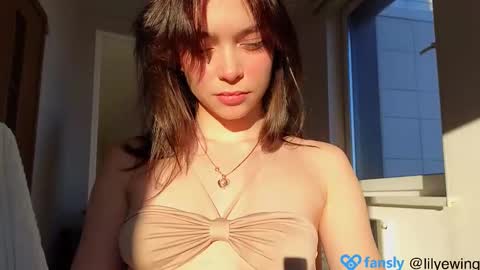 Lily   online show from February 20, 2025, 1:30 pm