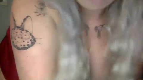 Snapshot of lilyflowerzx chatting on October 3, 2025, 1:46 am lily online show from October 3, 2025, 1:46 am