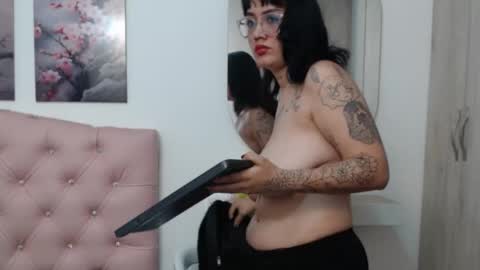 Snapshot of lilyfox23 chatting on September 9, 2025, 12:37 pm lilyfox23 online show from September 9, 2025, 12:37 pm