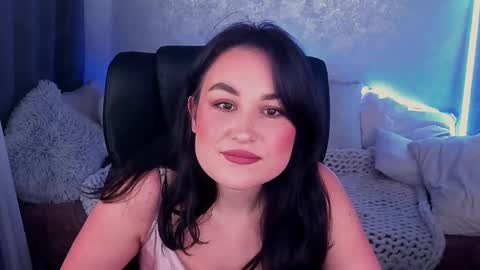 Lily online show from February 21, 2025, 2:27 pm