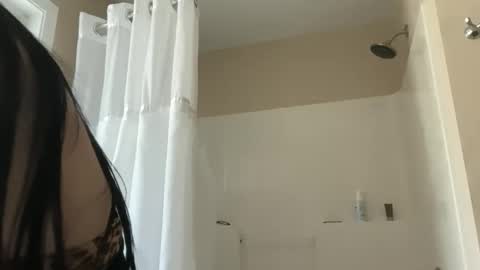 Lily Grace online show from May 20, 2026, 12:06 am