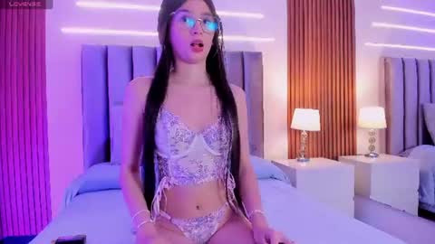 Lili online show from June 16, 2026, 1:25 pm