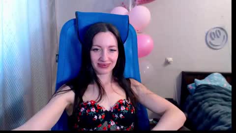 Lily online show from February 1, 2025, 9:32 am