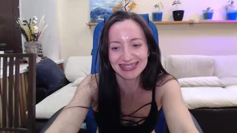 Lily online show from September 13, 2025, 7:24 pm