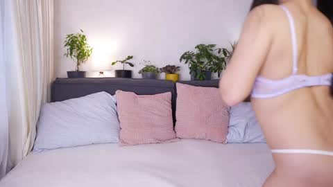 Snapshot of lilyminx chatting on March 23, 2026, 3:32 am -- My Wishlist online show from March 23, 2026, 3:32 am