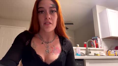 Snapshot of lilymonroe91 chatting on March 12, 2025, 2:30 am Lily online show from March 12, 2025, 2:30 am