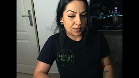 lilynaughty online show from February 20, 2026, 8:53 pm