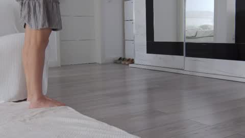 Lily online show from September 20, 2025, 7:31 am