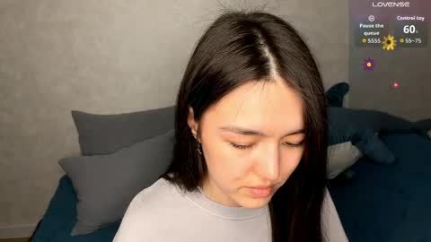 Snapshot of lilysollar chatting on April 5, 2026, 3:42 pm Lily online show from April 5, 2026, 3:42 pm