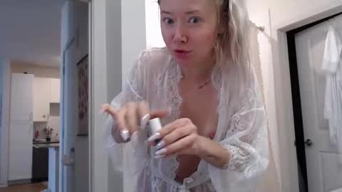 Lily Monroe online show from March 14, 2026, 1:27 pm