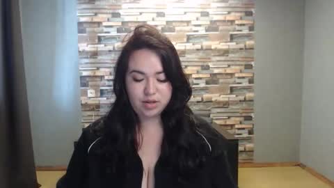 busty princess online show from May 16, 2026, 6:43 am