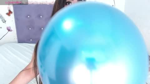 Snapshot of lin_jayani chatting on April 18, 2026, 10:54 pm Lin online show from April 18, 2026, 10:54 pm