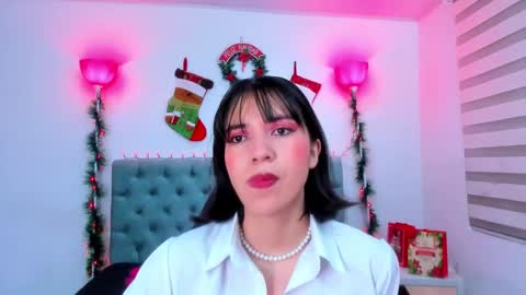 Snapshot of lina_bedoya chatting on December 7, 2024, 11:40 am Lina Bedoya online show from December 7, 2024, 11:40 am