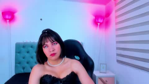Snapshot of lina_bedoya chatting on January 16, 2025, 11:37 am Lina Bedoya online show from January 16, 2025, 11:37 am