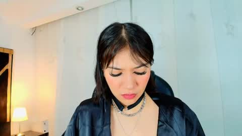  Lina Bedoya  online show from June 12, 2026, 11:42 am