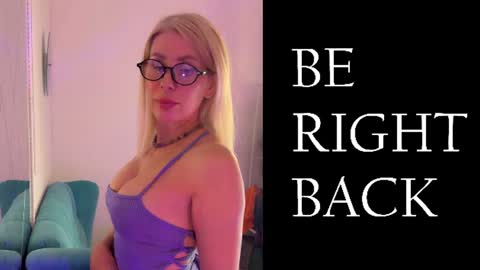 Snapshot of lina_bennet chatting on June 22, 2026, 3:25 am lina_bennet online show from June 22, 2026, 3:25 am